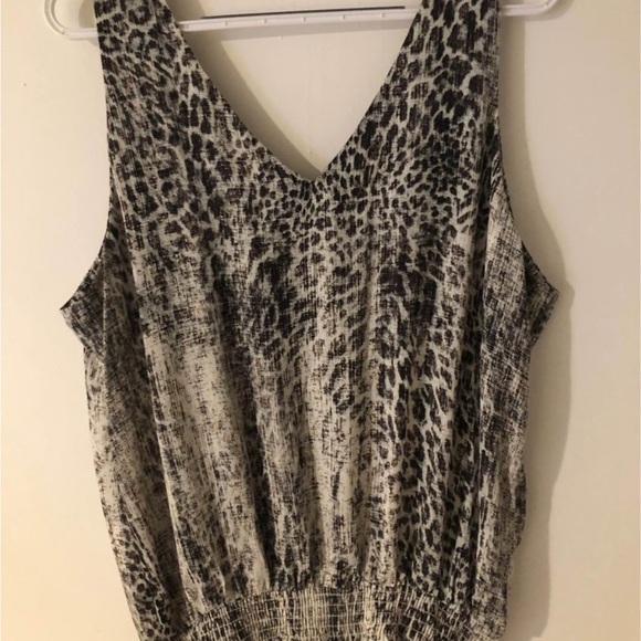 Size XL Veronica M leopard print talk top. - Picture 4 of 4